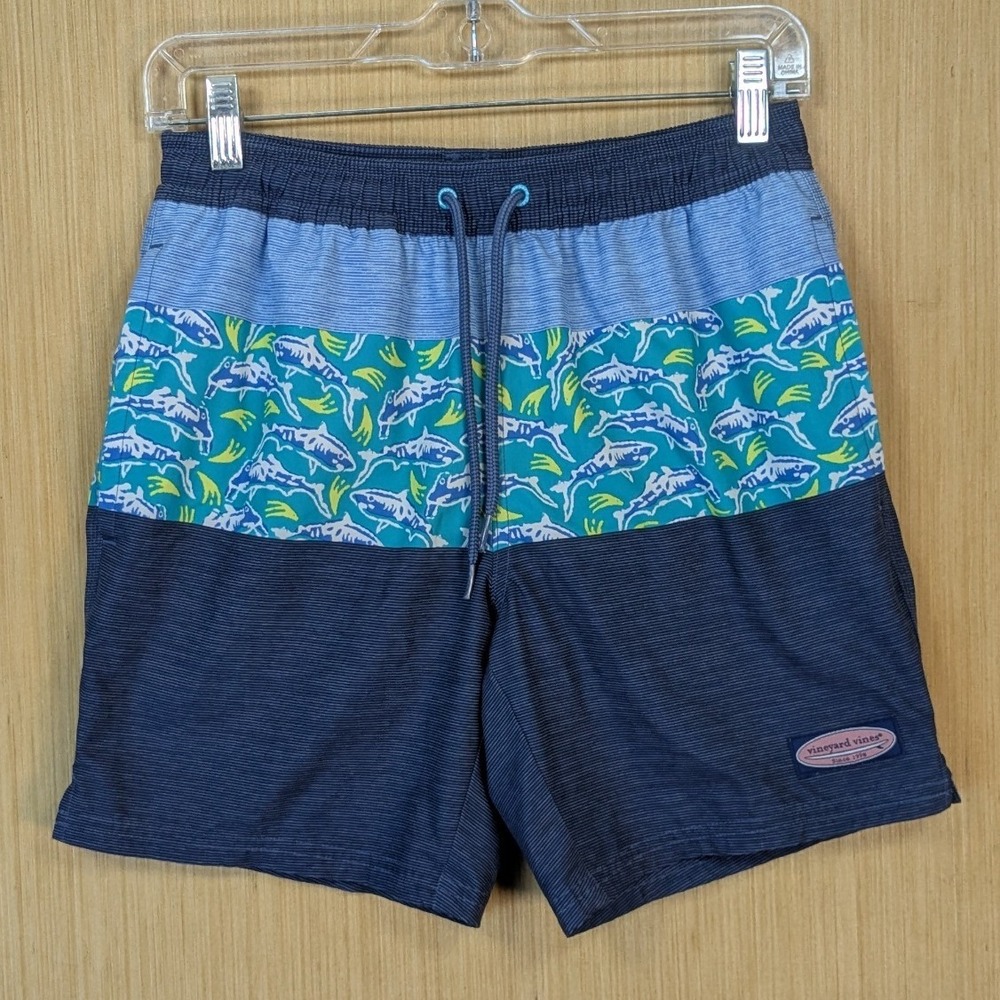 Vineyard Vines 7" Mens XS Swim Trunks Blue Shark Print Striped Board Shorts